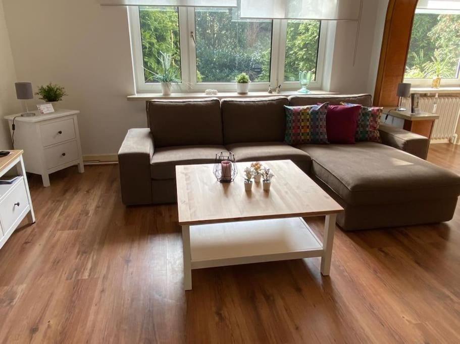 Feddersen Living Grosse Ferienwohnung - Garten - Terrasse - Smart Tv - Netflix Brunsbuttel Zewnętrze zdjęcie