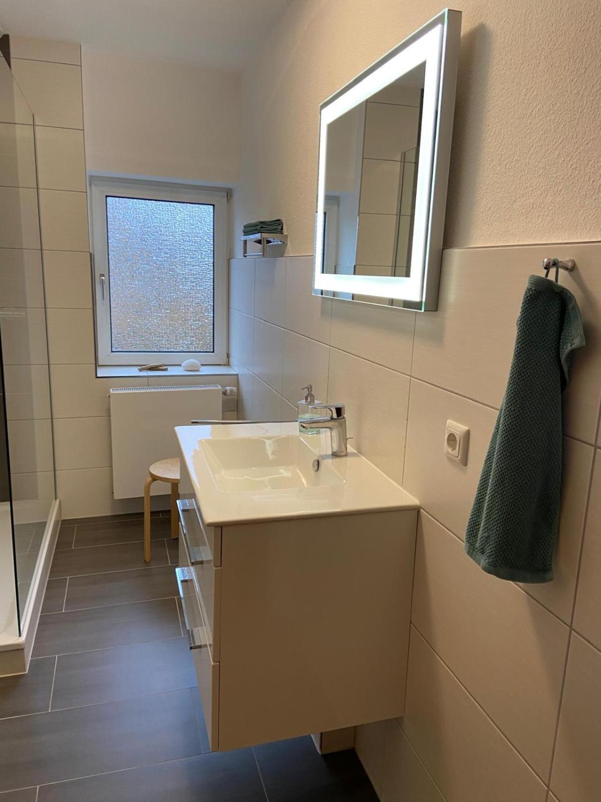 Feddersen Living Grosse Ferienwohnung - Garten - Terrasse - Smart Tv - Netflix Brunsbuttel Zewnętrze zdjęcie